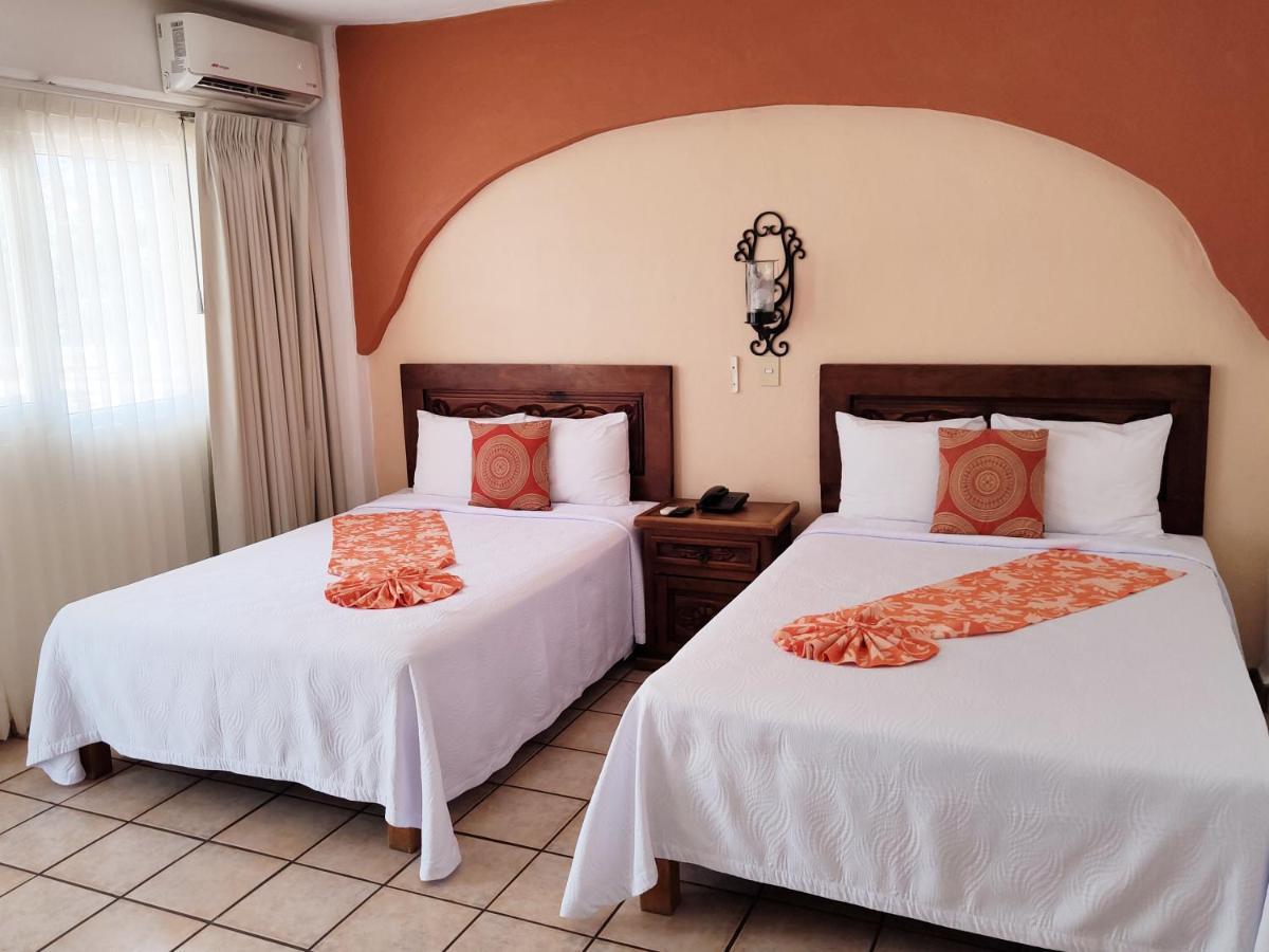 Hotel El Pescador Пуэрто-Вальярта Экстерьер фото