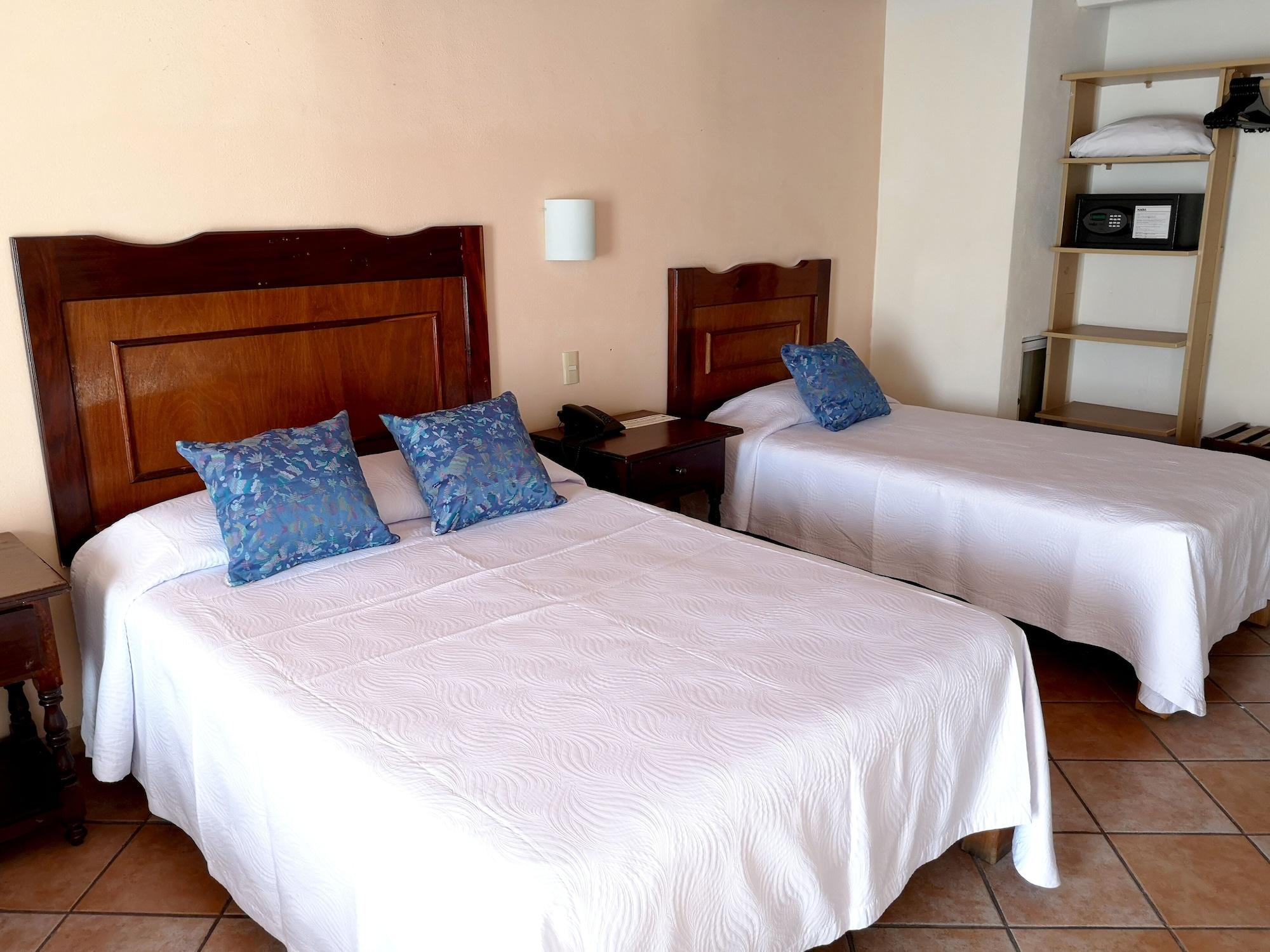 Hotel El Pescador Пуэрто-Вальярта Экстерьер фото
